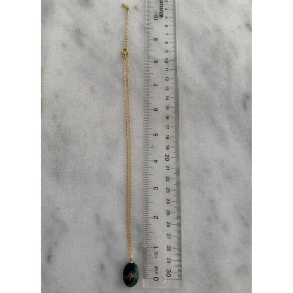 Gold Vintage Style Star Burst Pendant Necklace Brand New - Picture 4 of 4